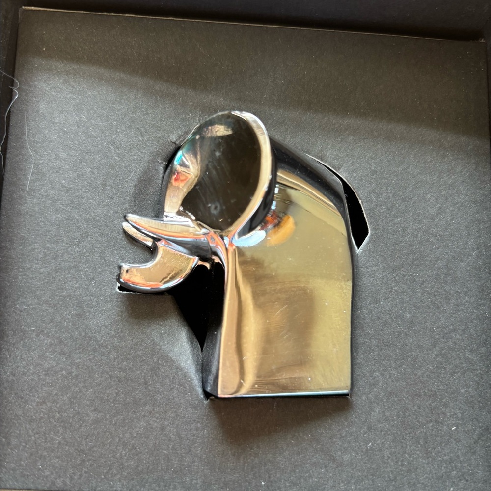 Vintage Dansk Silverplate Elephant paperweight - Picture 6 of 6